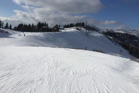 lyžování nad Pescolem