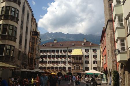 první den- pěší návštěva Innsbrucku- zlatá stříška