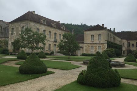 další den začal prohlídkou Unesco- opatstvím ve Fontenay