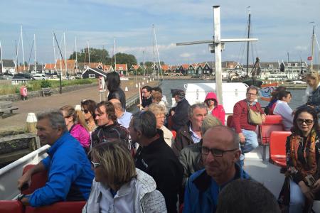 a pokračovali jsme lodí do Volendamu