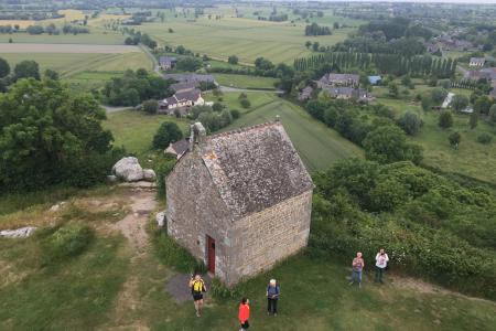 kaplička v Mont Dol