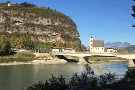 1.	Den- etapa podél řeky Adige z Rovereta do Trenta