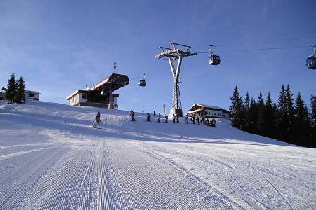 Nový rekord SKI-BIKE Had - 34 lyžařů