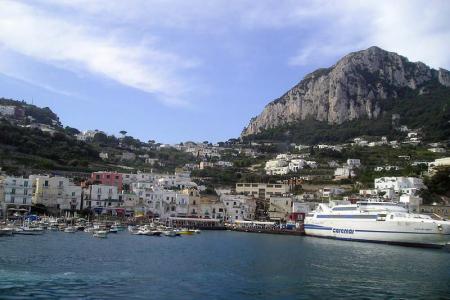 už se blíží Capri
