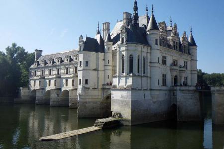 Pátek – začátek etapy u Zámku Chenonceaux