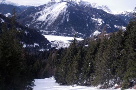 Jezero u kabinové lanovky