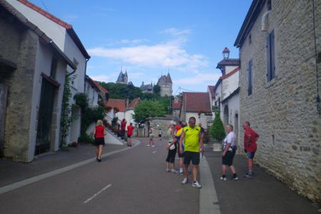 Ještě foto hradu Rochepot a domů