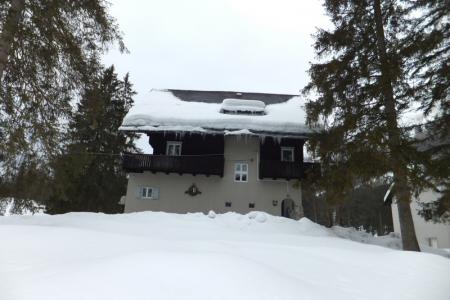sněhu bylo mraky i v údolí-penzion Peham villa